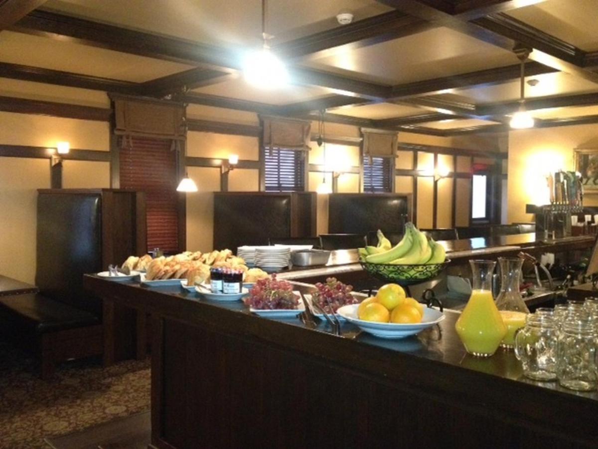 The Sacajawea Hotel Three Forks Екстериор снимка