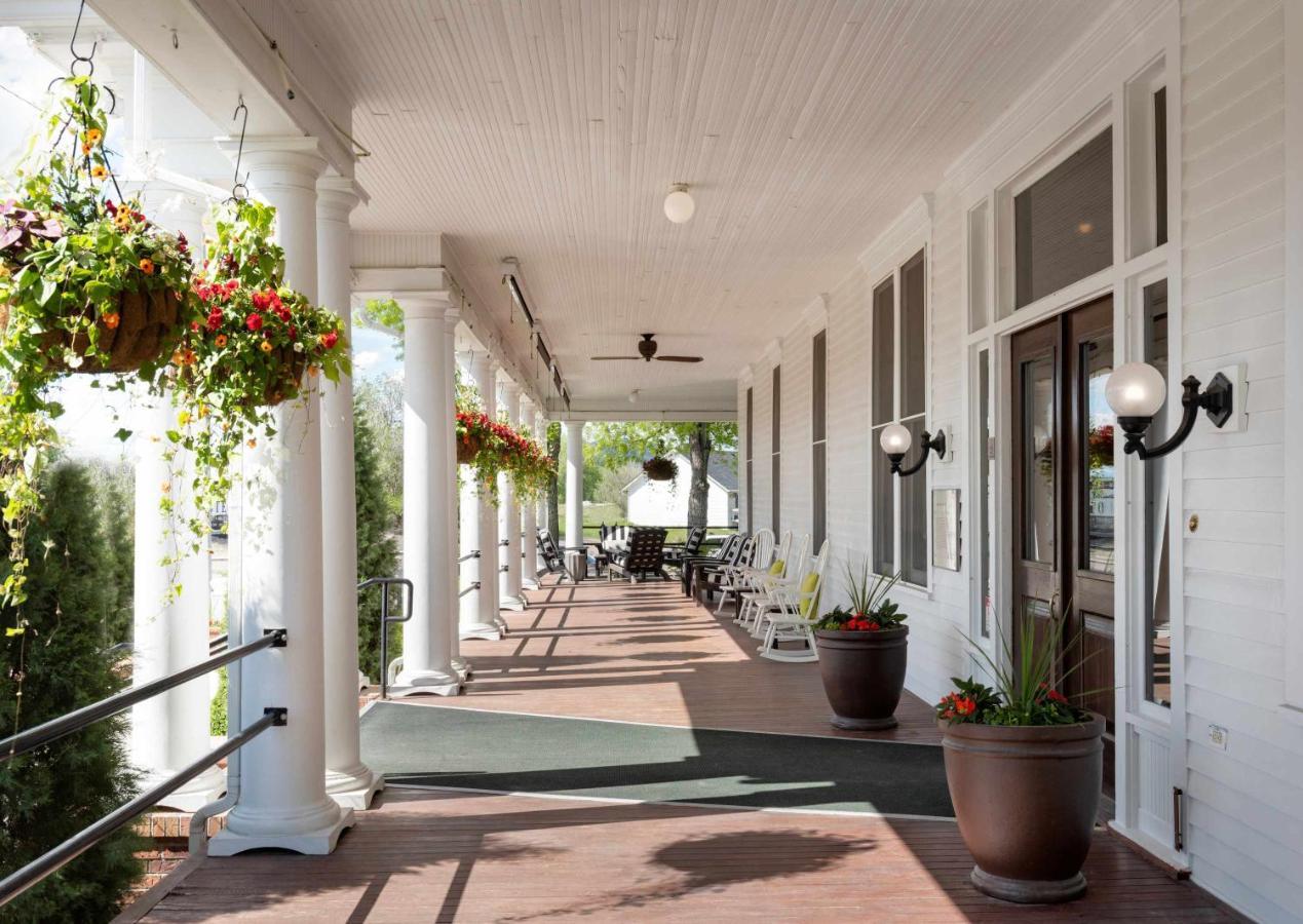 The Sacajawea Hotel Three Forks Екстериор снимка