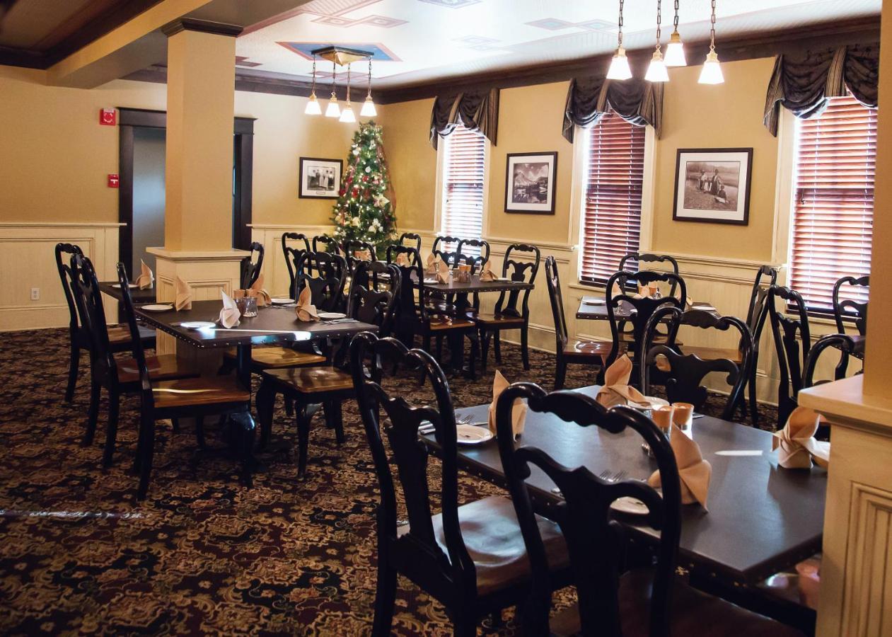 The Sacajawea Hotel Three Forks Екстериор снимка